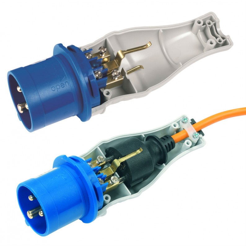 ADATTATORE TRIPLO 2POLI + TERRA - Pratiko Store